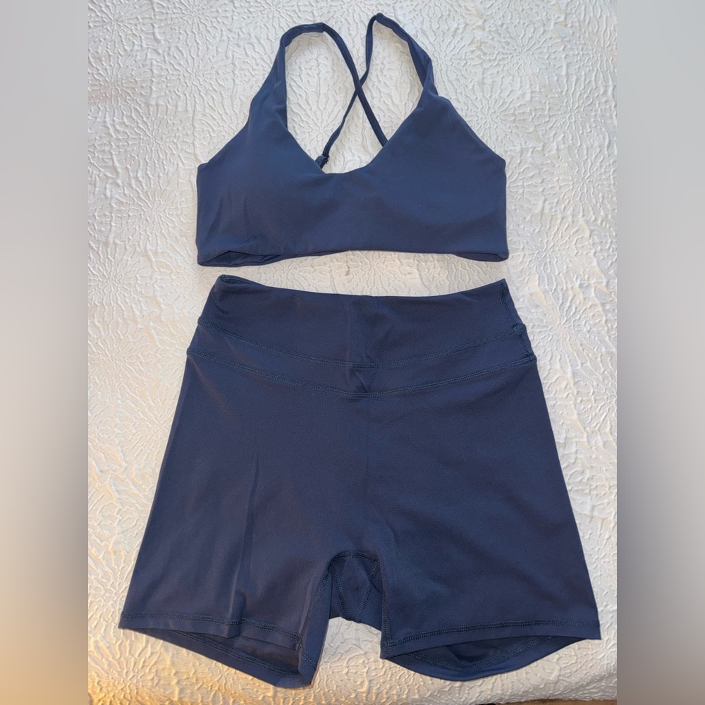 Navy Workout Set - Picture 3 of 4